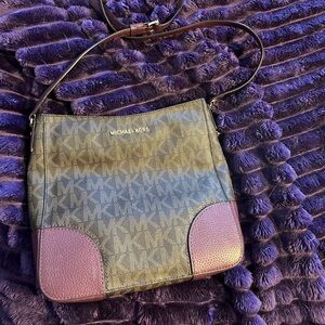 Michael Kors Crossbody Purse with matching wallet